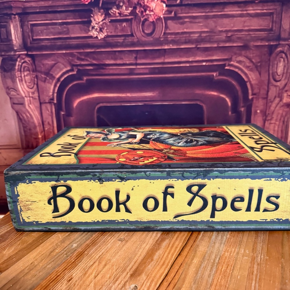 Vintage Look Distressed Book of Spells Faux Book Witch Halloween Stash Remote - Picture 8 of 17